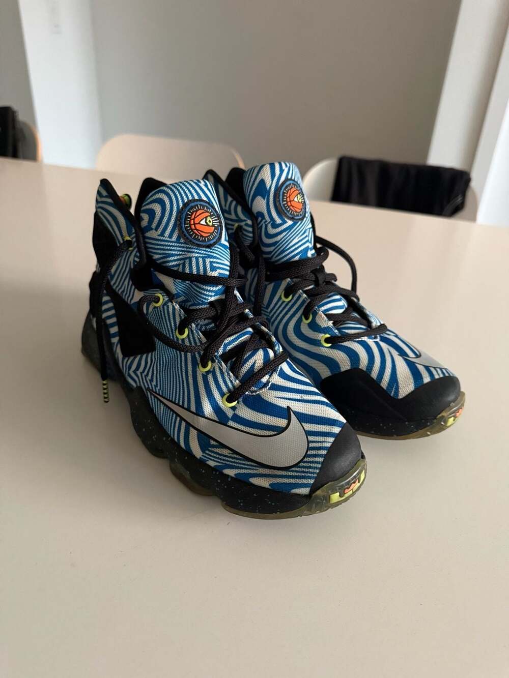 Nike LeBron 13 GS 'Blue Sky Print' 808709-101 Basketball Shoes - Picture 3 of 11